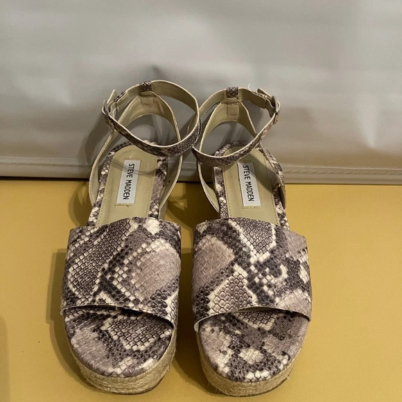 Steve Madden Weaver Wedge Sandals - Picture 1 of 6